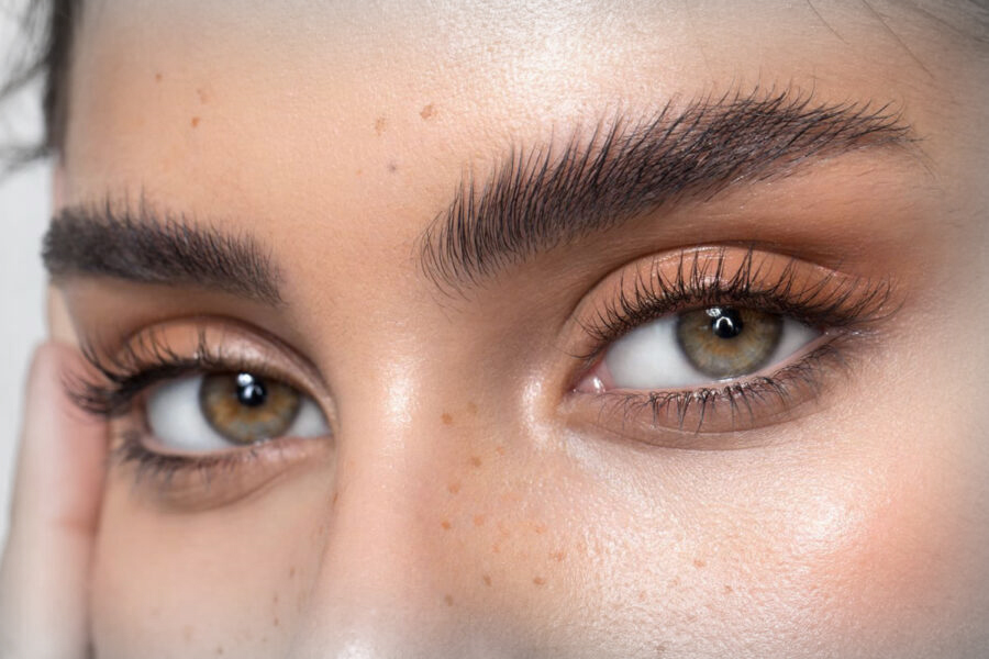 Browlift (Eyebrow Lamination)